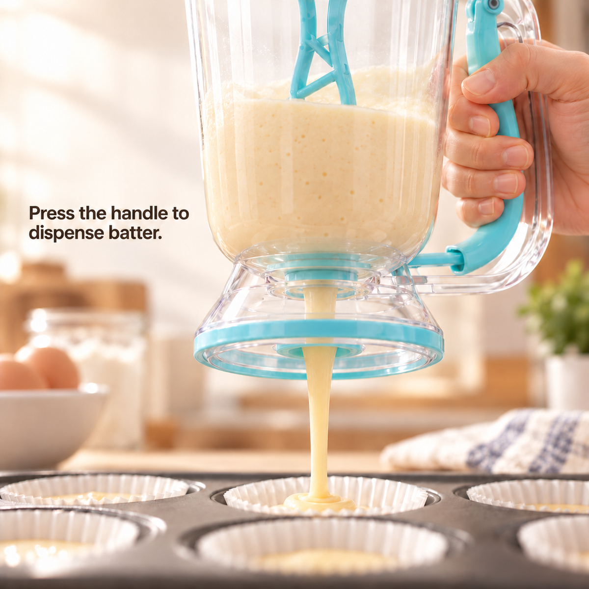 900ml Handheld Batter Mixer & Dispenser for Pancakes, Cupcakes & Cakes