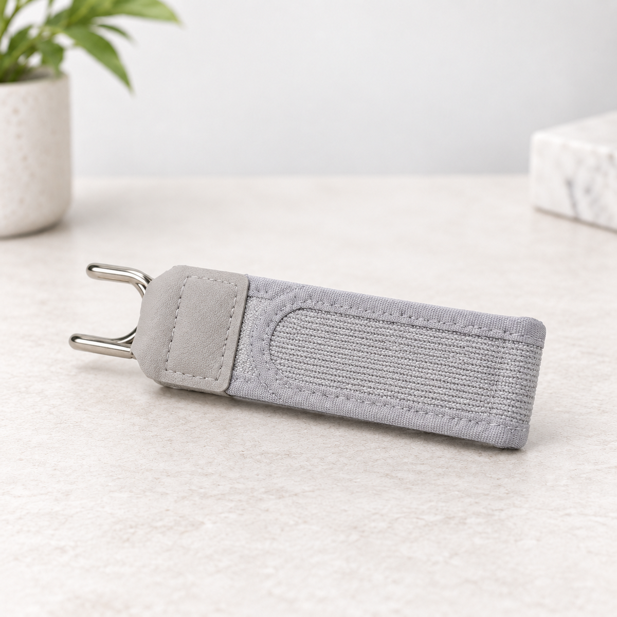 Adjustable Buckleless Elastic Belt, Ultra-Soft Hook-and-Loop Waist Belt